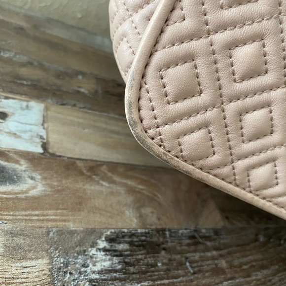 Tory Burch Tan Quilted Shoulder Bag with Chain Strap - Picture 10 of 16